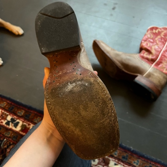 ARIAT Leather Western Boots 9 B Pull On Wine Taupe Square Toe - Picture 3 of 7